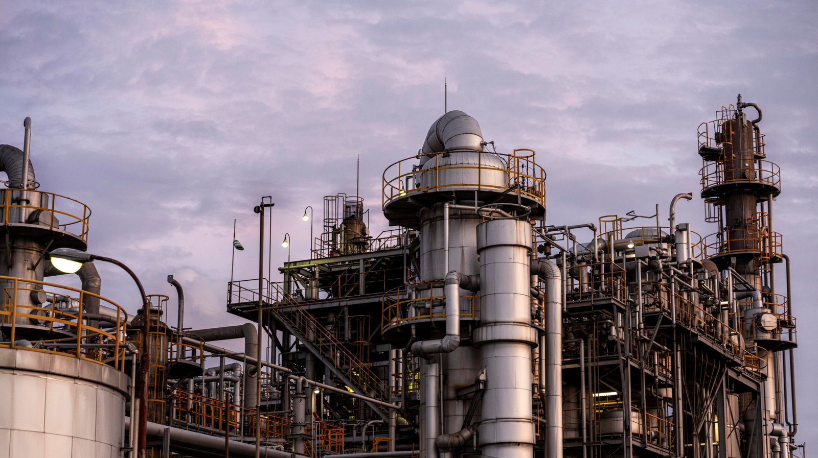 environmental-pollution-factory-exterior